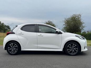 TOYOTA YARIS 1.5 VVT-h Design Hatchback 5dr Petrol Hybrid E-CVT Euro 6 (s/s) 