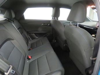 MG MG 4 64kWh SE Long Range Hatchback 5dr Electric Auto (203 ps)