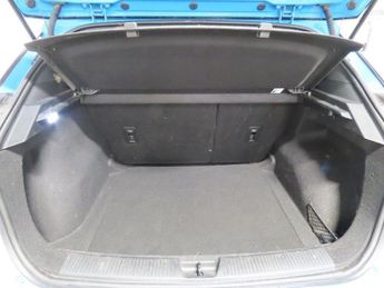 MG MG 4 64kWh SE Long Range Hatchback 5dr Electric Auto (203 ps)