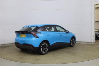 MG MG 4 64kWh SE Long Range Hatchback 5dr Electric Auto (203 ps)