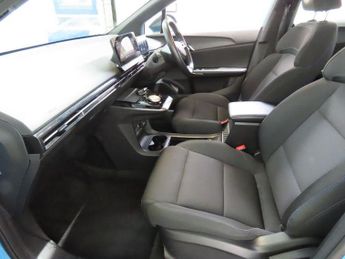MG MG 4 64kWh SE Long Range Hatchback 5dr Electric Auto (203 ps)