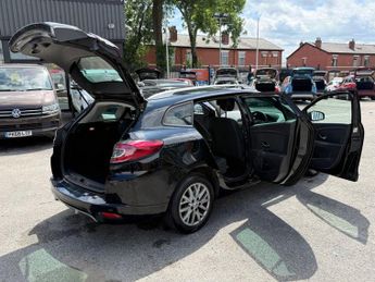 RENAULT MEGANE 1.5 dCi Knight Edition Sport Tourer 5dr Diesel Manual Euro 5 (s/