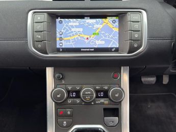 LAND ROVER RANGE ROVER EVOQUE 2.0 TD4 SE Tech SUV 5dr Diesel Auto 4WD Euro 6 (s/s) (180 ps)