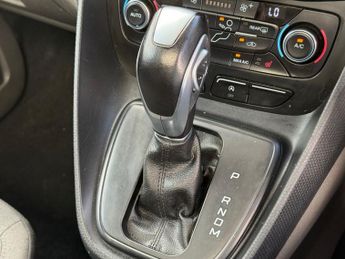 FORD TOURNEO CONNECT 1.5 EcoBlue Titanium MPV 5dr Diesel Auto Euro 6 (s/s) (120 ps)