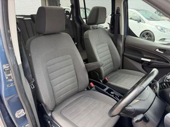 FORD TOURNEO CONNECT 1.5 EcoBlue Titanium MPV 5dr Diesel Auto Euro 6 (s/s) (120 ps)