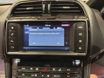 JAGUAR F-PACE 2.0 D180 R-Sport SUV 5dr Diesel Auto AWD Euro 6 (s/s) (180 ps)