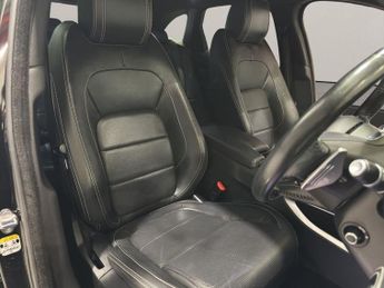JAGUAR F-PACE 2.0 D180 R-Sport SUV 5dr Diesel Auto AWD Euro 6 (s/s) (180 ps)