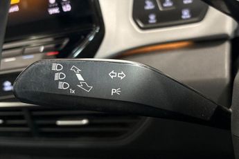 VOLKSWAGEN ID.3 Pro Performance 58kWh Tech Hatchback 5dr Electric Auto (204 ps) 