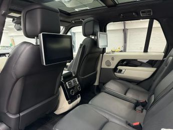 LAND ROVER RANGE ROVER 3.0 D300 MHEV Westminster Black SUV 5dr Diesel Auto 4WD Euro 6 (