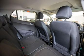 HYUNDAI I10 1.2 Premium SE Hatchback 5dr Petrol Auto Euro 6 (87 ps)