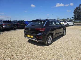 VOLKSWAGEN T-ROC 1.5 TSI Life SUV 5dr Petrol DSG Euro 6 (s/s) (150 ps)