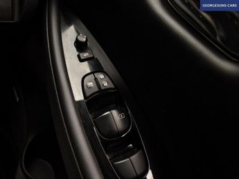 NISSAN LEAF 40kWh Tekna Hatchback 5dr Electric Auto (150 ps)