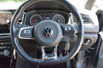 VOLKSWAGEN T-ROC 1.0 TSI Black Edition SUV 5dr Petrol Manual Euro 6 (s/s) (110 ps
