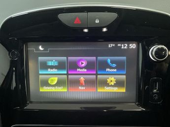 RENAULT CLIO 1.5 dCi Dynamique S Nav Hatchback 5dr Diesel EDC Euro 6 (s/s) (9