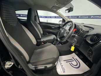 PEUGEOT 108 1.0 Collection Hatchback 5dr Petrol Manual Euro 6 (s/s) (72 ps) 