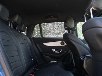 MERCEDES-BENZ EQC EQC 400 80kWh AMG Line SUV 5dr Electric Auto 4MATIC (408 ps)