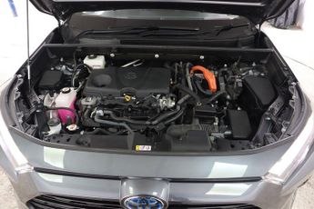TOYOTA RAV4 2.5 VVT-h Dynamic CVT 4WD Euro 6 (s/s) 5dr