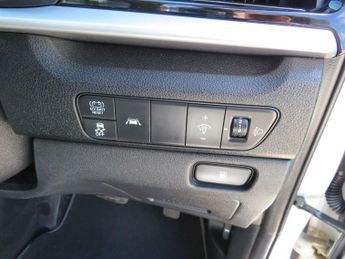 KIA NIRO 1.6 GDi 2 SUV 5dr Petrol Hybrid DCT Euro 6 (s/s) (139 bhp)