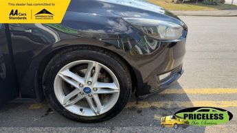 FORD FOCUS 1.6 TDCi Zetec Hatchback 5dr Diesel Manual Euro 5 (s/s) (115 ps)