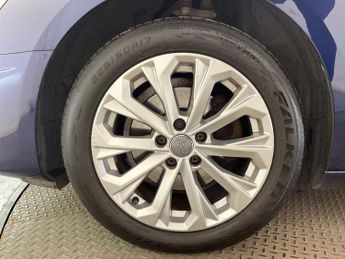 AUDI A4 2.0 TDI 35 Technik Saloon 4dr Diesel S Tronic Euro 6 (s/s) (163 