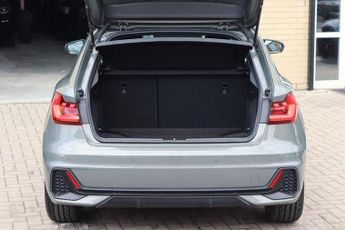 AUDI A1 1.0 TFSI 25 BLACK EDITION
