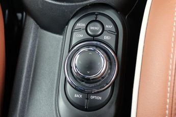 MINI HATCH 1.5 COOPER EXCLUSIVE