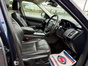 LAND ROVER DISCOVERY 3.0 SD V6 SE SUV 5dr Diesel Auto 4WD Euro 6 (s/s) (306 ps)