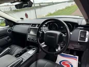 LAND ROVER DISCOVERY 3.0 SD V6 SE SUV 5dr Diesel Auto 4WD Euro 6 (s/s) (306 ps)