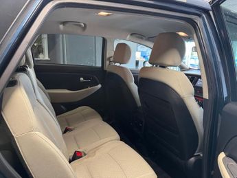 KIA CARENS 1.7 CRDi 2 MPV 5dr Diesel DCT Euro 6 (s/s) (139 bhp)