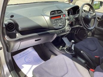 HONDA JAZZ 1.2 i-VTEC S Hatchback 5dr Petrol Manual Euro 5 (90 ps)