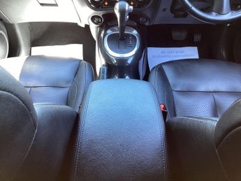 NISSAN JUKE 1.6 Tekna SUV 5dr Petrol XTRON Euro 6 (117 ps)