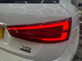 AUDI Q3 2.0 TDI S line Plus SUV 5dr Diesel S Tronic quattro Euro 6 (s/s)