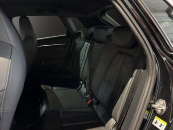 AUDI A3 1.0 TFSI 30 S line Sportback 5dr Petrol S Tronic Euro 6 (s/s) (1