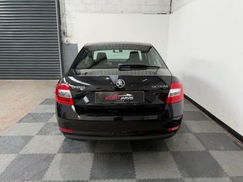 SKODA OCTAVIA 1.0 TSI SE Hatchback 5dr Petrol DSG Euro 6 (s/s) (115 ps)