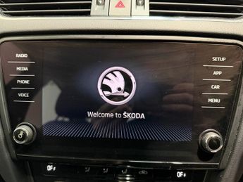SKODA OCTAVIA 1.0 TSI SE Hatchback 5dr Petrol DSG Euro 6 (s/s) (115 ps)