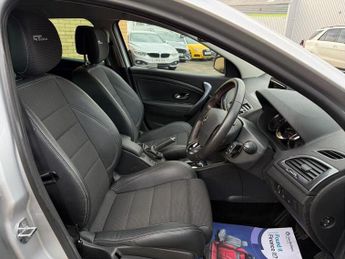 RENAULT MEGANE 1.2 TCe GT Line Nav Hatchback 5dr Petrol Auto Euro 6 (130 ps)