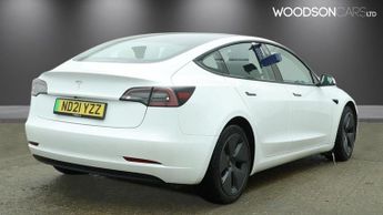 TESLA Model 3 Standard Range Plus Saloon 4dr Electric Auto RWD (241 bhp)