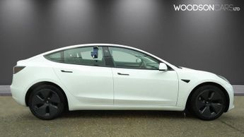 TESLA Model 3 Standard Range Plus Saloon 4dr Electric Auto RWD (241 bhp)