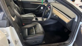 TESLA Model 3 Standard Range Plus Saloon 4dr Electric Auto RWD (241 bhp)