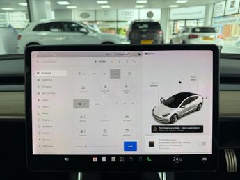 TESLA Model 3 (Dual Motor) Performance Saloon 4dr Electric Auto 4WDE (Performa