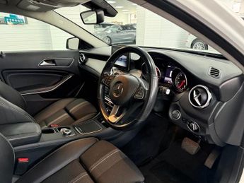 MERCEDES-BENZ GLA 1.6 GLA180 Urban Edition SUV 5dr Petrol 7G-DCT Euro 6 (s/s) (122