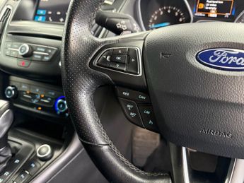 FORD FOCUS 1.5T EcoBoost ST-Line Hatchback 5dr Petrol Auto Euro 6 (s/s) (15