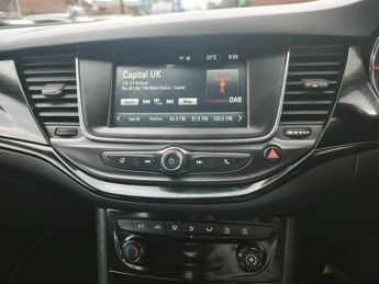 VAUXHALL ASTRA 1.4i Turbo SRi Hatchback 5dr Petrol Auto Euro 6 (s/s) (150 ps)
