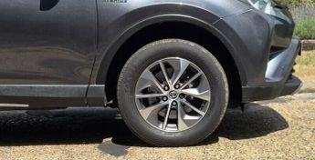 TOYOTA RAV4 2.5 VVT-h Business Edition Plus CVT Euro 6 (s/s) 5dr (Safety Sen