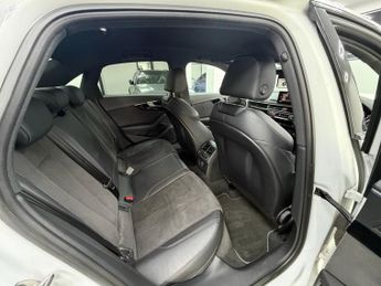 AUDI A4 2.0 TDI 35 Black Edition Saloon 4dr Diesel S Tronic Euro 6 (s/s)