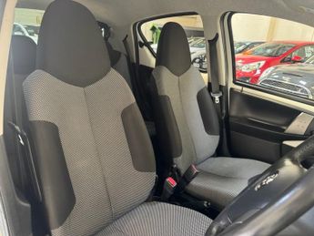 TOYOTA AYGO 1.0 VVT-i Move Hatchback 5dr Petrol Manual Euro 5 (68 ps)