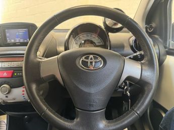 TOYOTA AYGO 1.0 VVT-i Move Hatchback 5dr Petrol Manual Euro 5 (68 ps)
