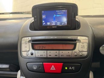 TOYOTA AYGO 1.0 VVT-i Move Hatchback 5dr Petrol Manual Euro 5 (68 ps)