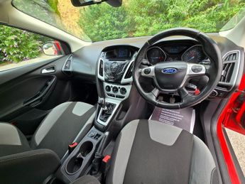 FORD FOCUS 1.6 TDCi Zetec Hatchback 5dr Diesel Manual Euro 5 (s/s) (115 ps)