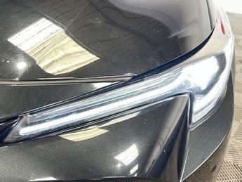 TOYOTA COROLLA 2.0 VVT-h Excel Hatchback 5dr Petrol Hybrid CVT Euro 6 (s/s) (18